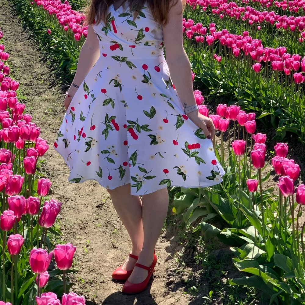 Red cherry V-Neck Sleeveless Midi Dress